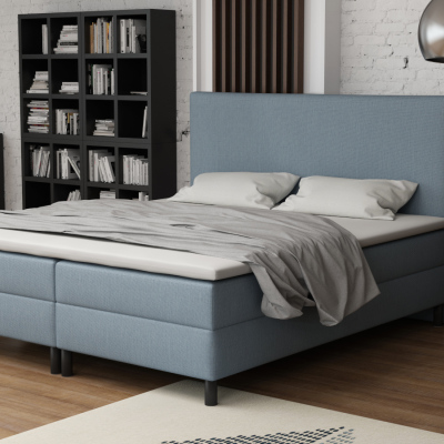 Čalúnená manželská posteľ 140x200 s nožičkami 12 cm CYRILA - modrá