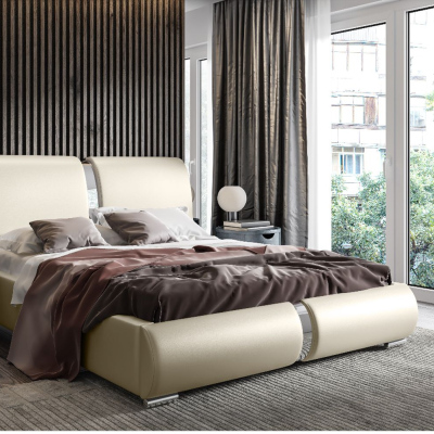 Čalúnená posteľ s chrómovými doplnkami 140x200 YVONNE - béžová ekokoža