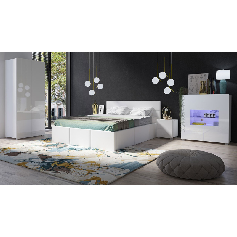Spálňová zostava s LED modrým osvetlením a s posteľou 160x200 cm CHEMUNG - biela / lesklá biela / biela ekokoža