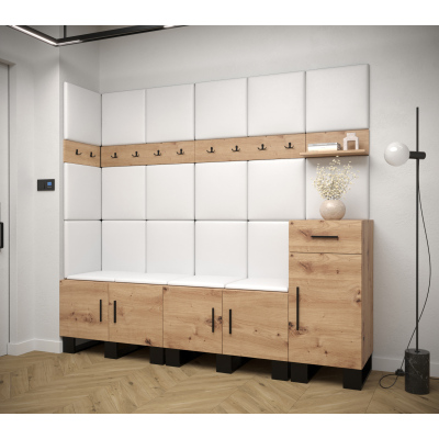Predsieňová zostava RUMIE 9 - dub artisan, biele panely z ekokože