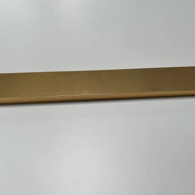 Šatníková skriňa ULRIKA PREMIUM - 150 cm, čierna / zlatá