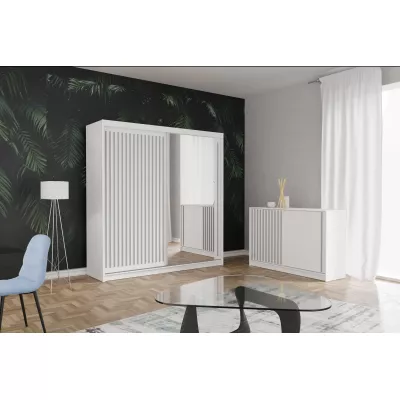 Široká komoda s dvierkami KAREN - biela