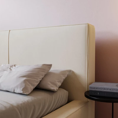 Jednoduchá čalúnená posteľ 120x200 NIDIA - vanilková Jednoduchá čalúnená posteľ 120x200 NIDIA - vanilková