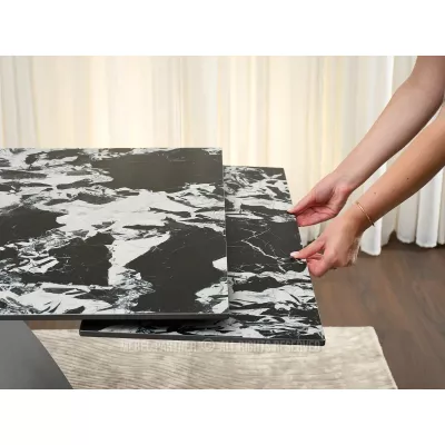 Rozkladací jedálenský stôl 180 (260) x95 AGASI - čiernobiely mramor / čierny