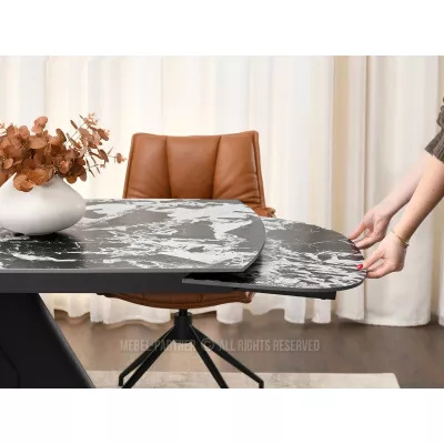 Rozkladací jedálenský stôl HAMAD - čiernobiely mramor / čierny