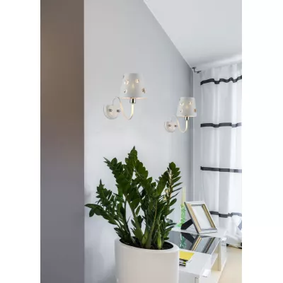 Moderná nástenná lampa BATLEY - 1xE14, 60W, biela