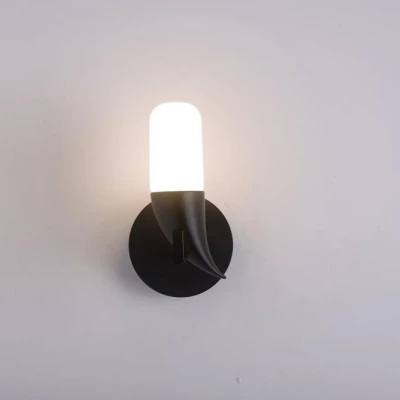 Dizajnové nástenné LED osvetlenie SAKAI - 5,4W, 3000K (teplá biela), prírodné drevo / čierna