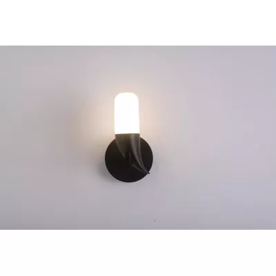 Dizajnové nástenné LED osvetlenie SAKAI - 5,4W, 3000K (teplá biela), prírodné drevo / čierna