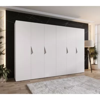 Elegantná šatníková skriňa 300 cm AMARIS 1 - biela / kašmírové úchyty