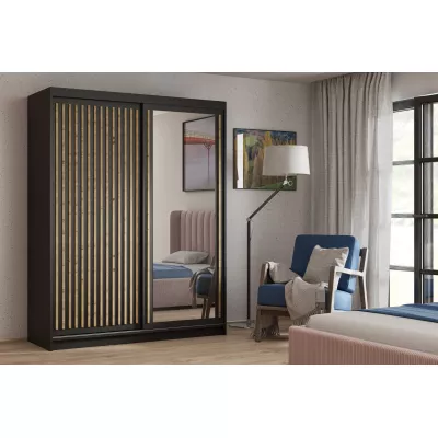 Šatníková skriňa s lamelami a zrkadlom 160 cm WARDERO - čierna / dub artisan