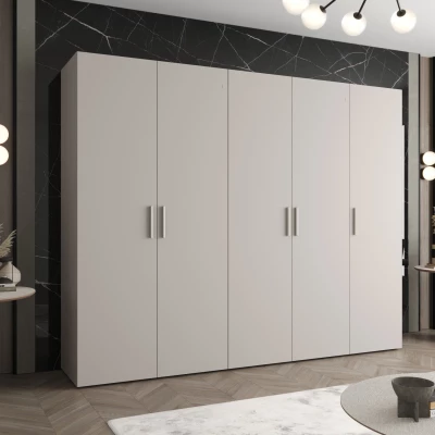 Priestranná šatníková skriňa HELMA 1 250 cm - kašmír / strieborné úchyty